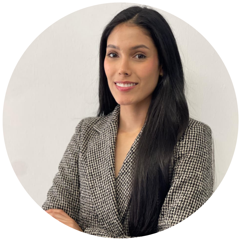 Laura Montoya Abogada Junior